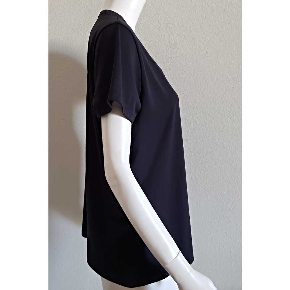 Under Armour V-neck Loose Heatgear Tshirt - Picture 6 of 10